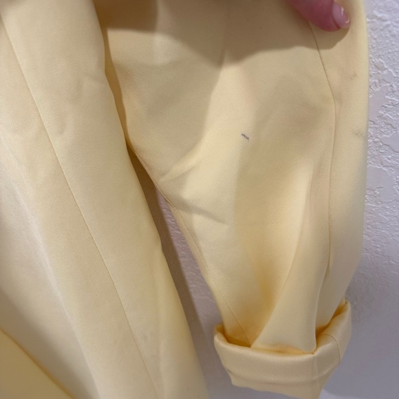 Oversized Yellow Blazer Endless Rose - Picture 9 of 9